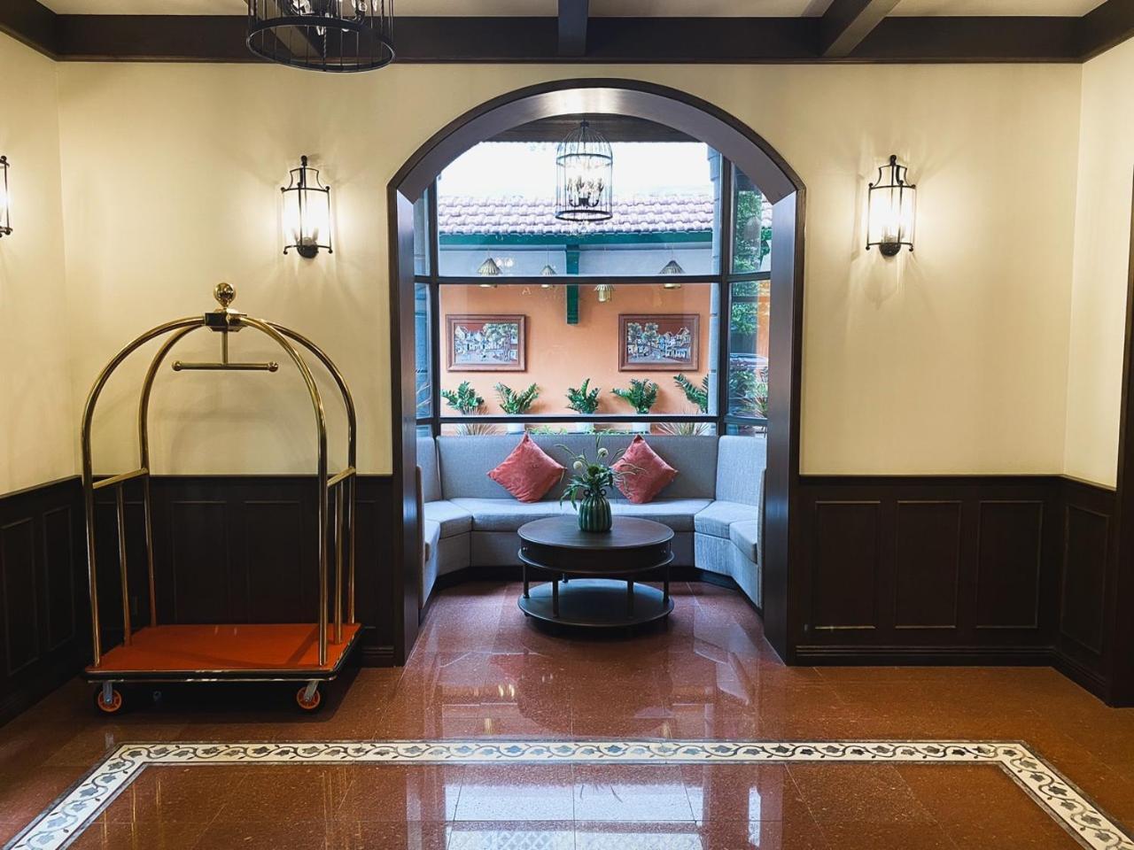 De Syloia Hotel Hanoi Exterior photo